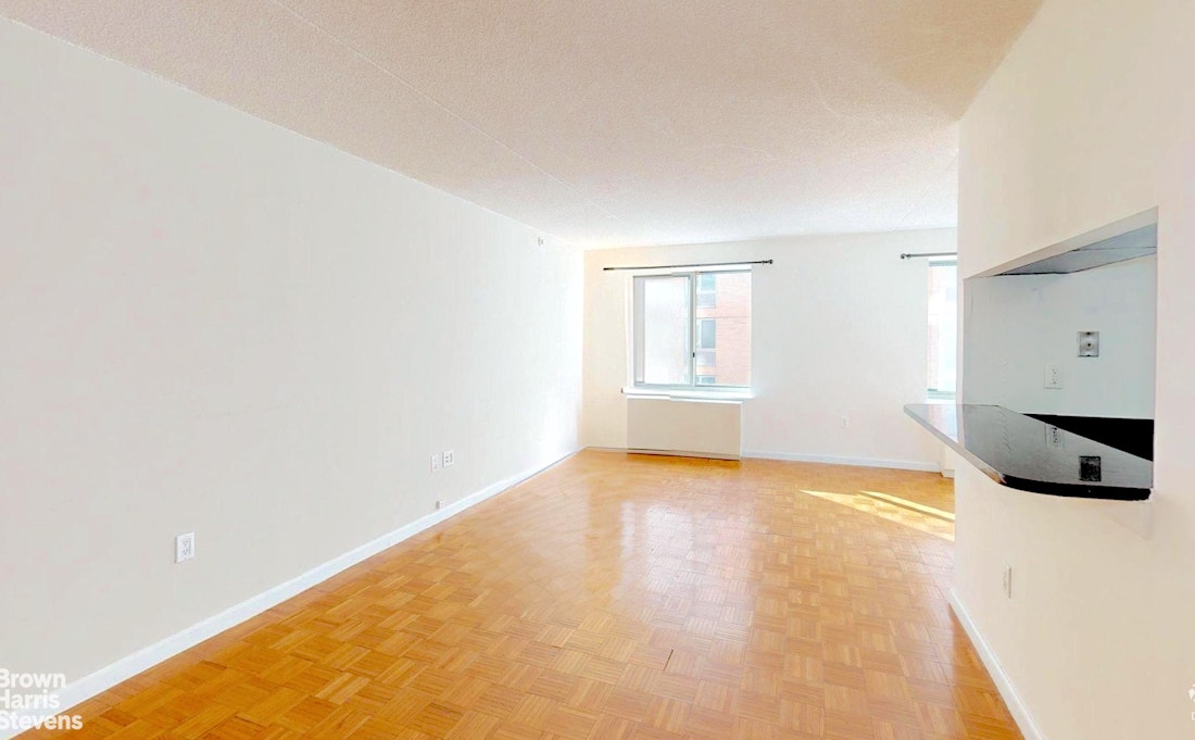 300 West 135th Street 4J West Harlem New York NY 10030