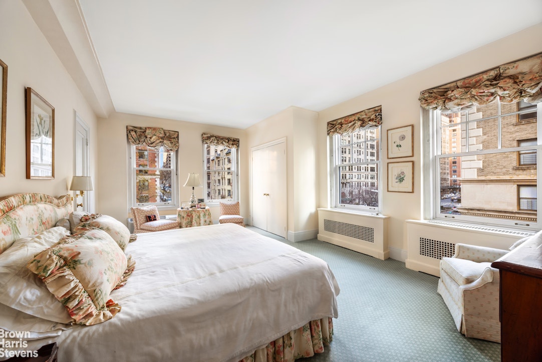 1075 Park Avenue Carnegie Hill New York NY 10128