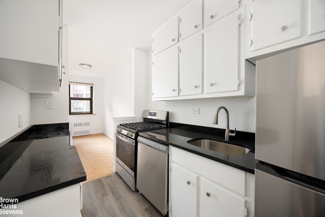 357 East 57th Street 6D Sutton Place New York NY 10022