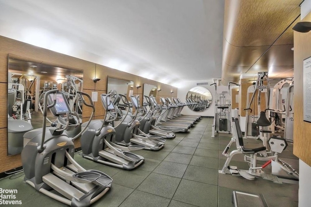 300 East 33rd Street 2LK Kips Bay New York NY 10016