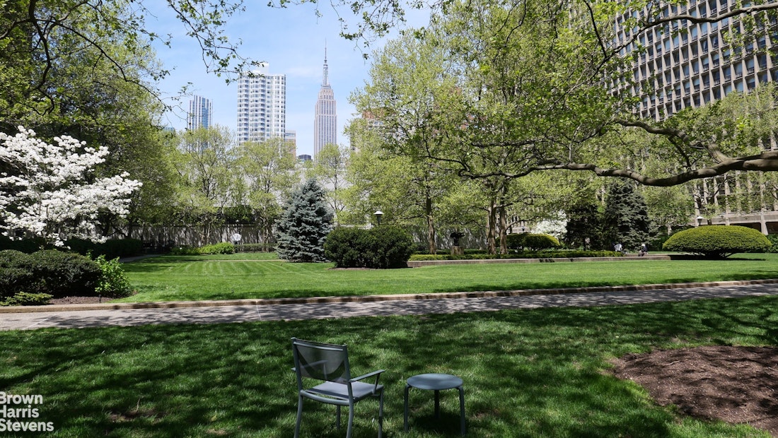 300 East 33rd Street 2LK Kips Bay New York NY 10016