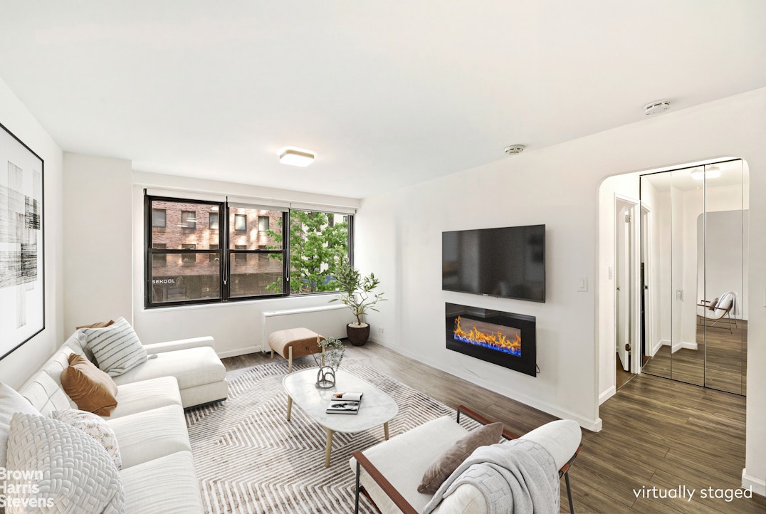 305 East 40th Street 3E Tudor City New York NY 10016