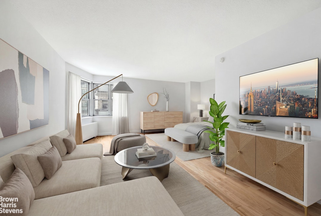 300 East 40th Street 14L Murray Hill New York NY 10016