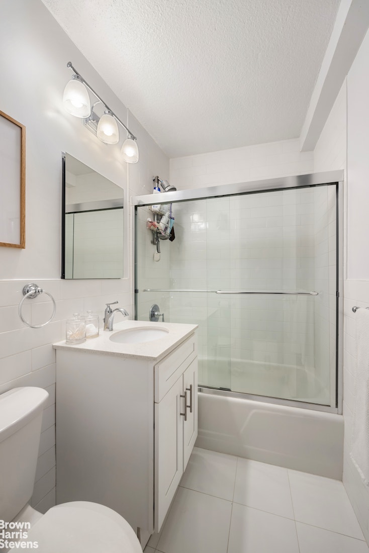 300 East 40th Street 14L Murray Hill New York NY 10016