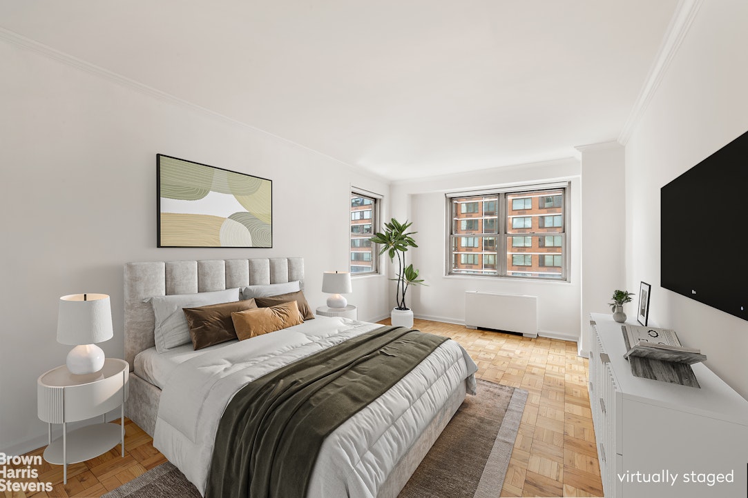 300 East 40th Street 12P Murray Hill New York NY 10016