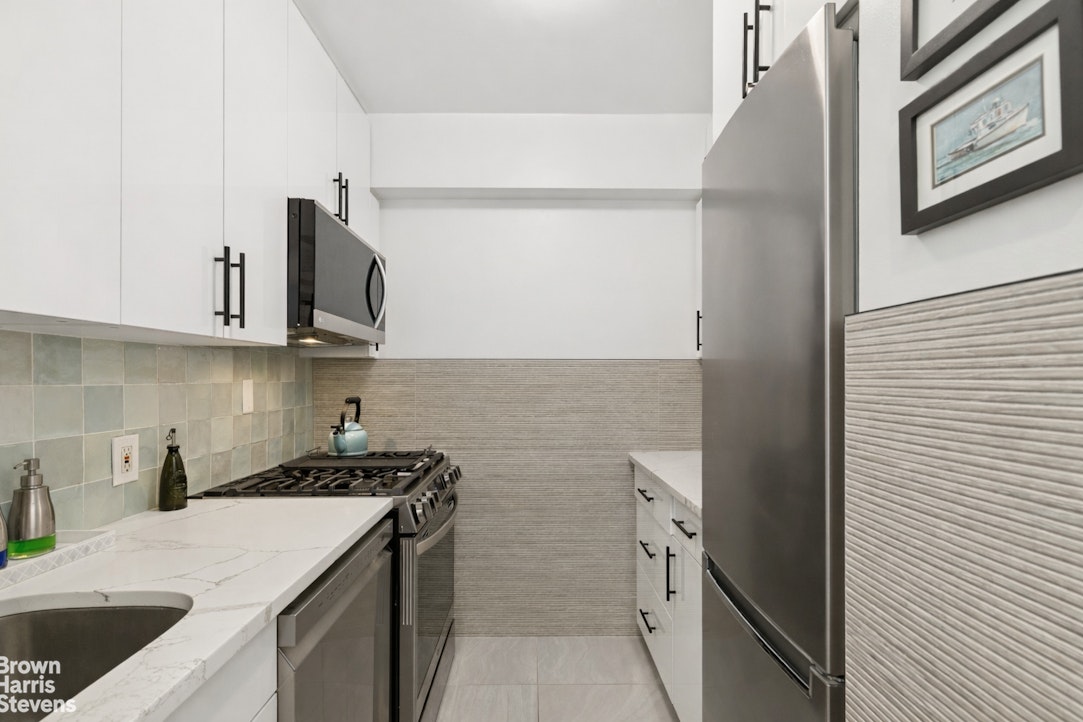 170 West 23rd Street 4B Chelsea New York NY 10011