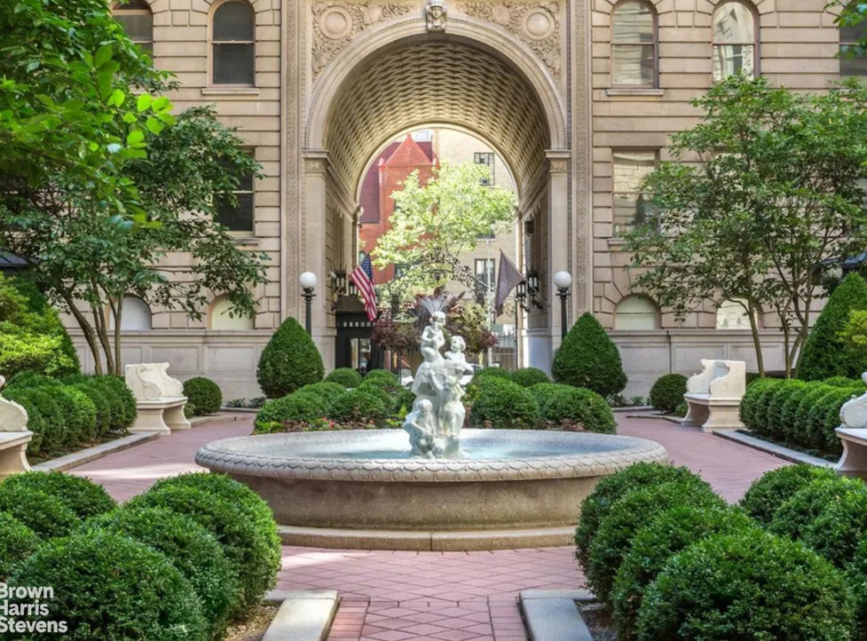 390 West End Avenue Upper West Side New York NY 10024