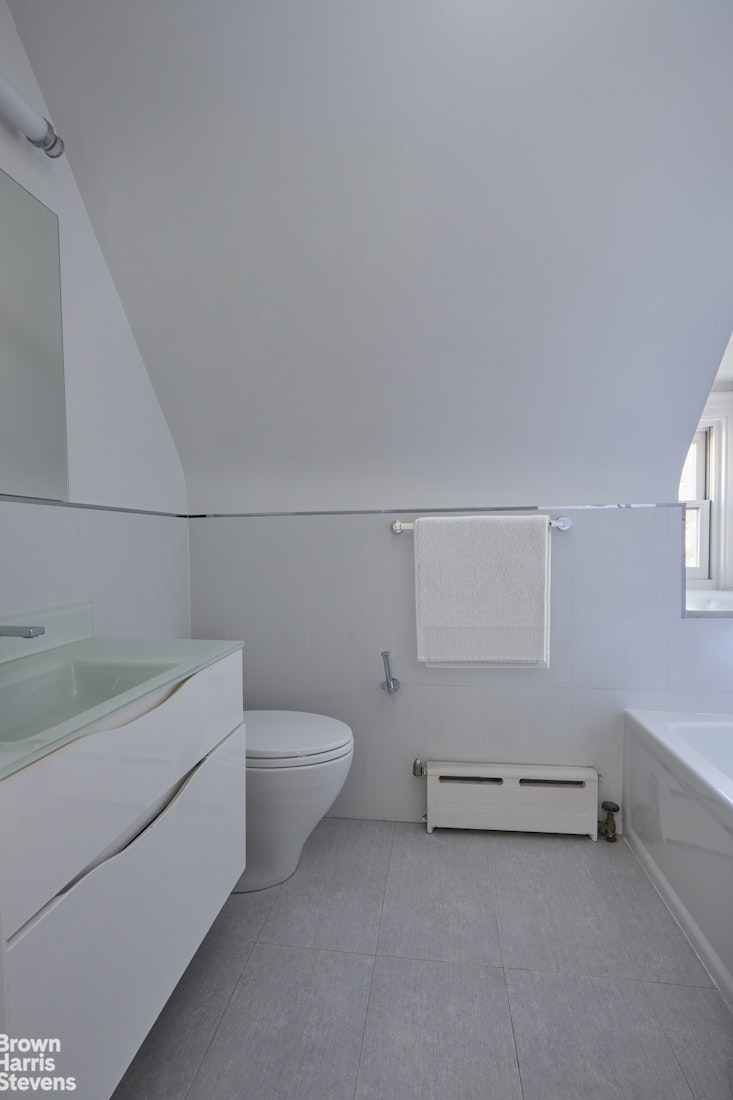 34-29 87th Street Jackson Heights Queens NY 11372