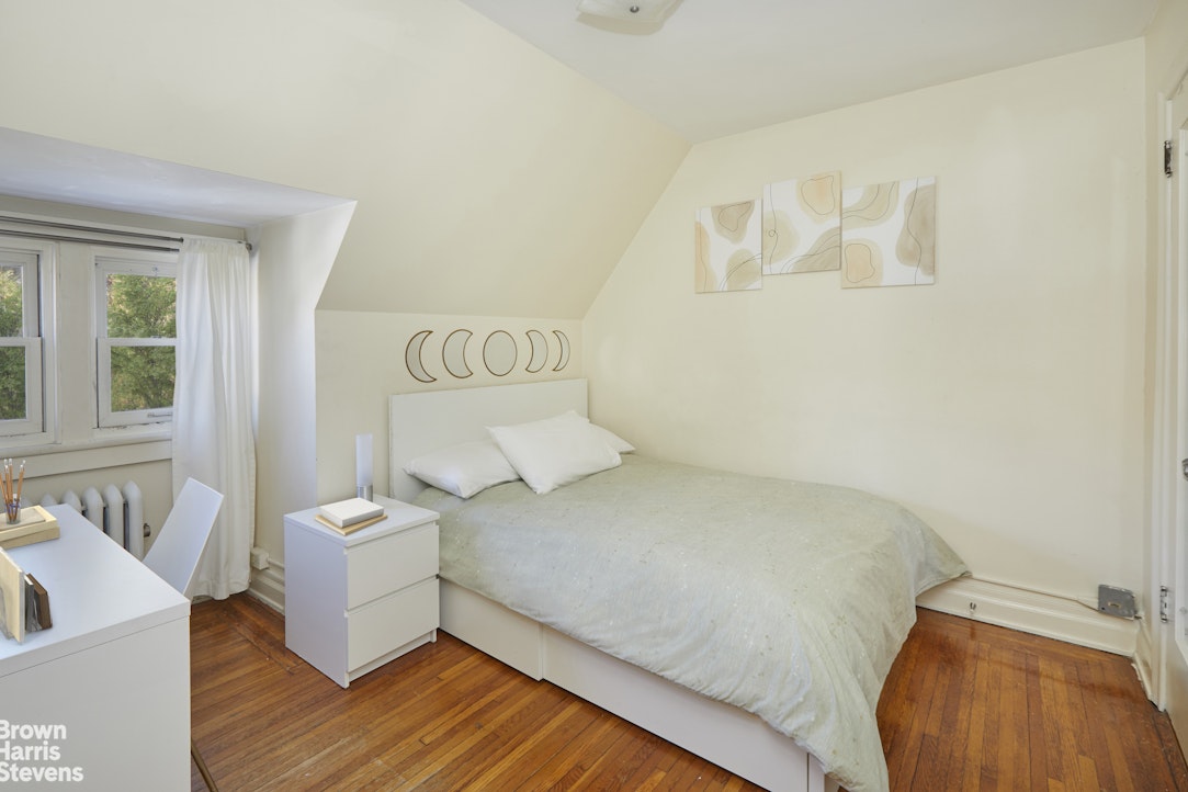 34-29 87th Street Jackson Heights Queens NY 11372