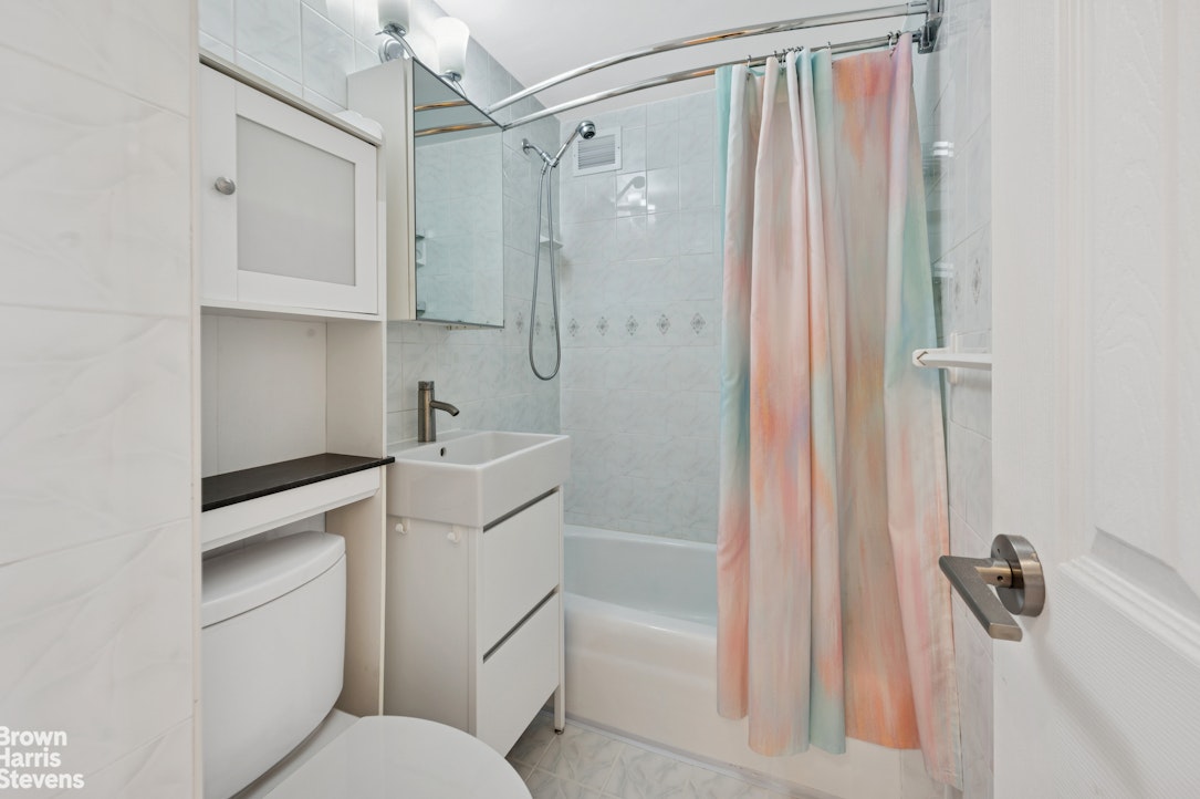 3103 Fairfield Avenue 5D Spuyten Duyvil Bronx NY 10463