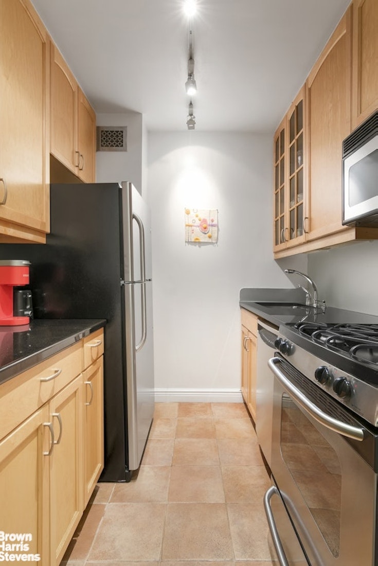 30 West 63rd Street 5W Lincoln Square New York NY 10023