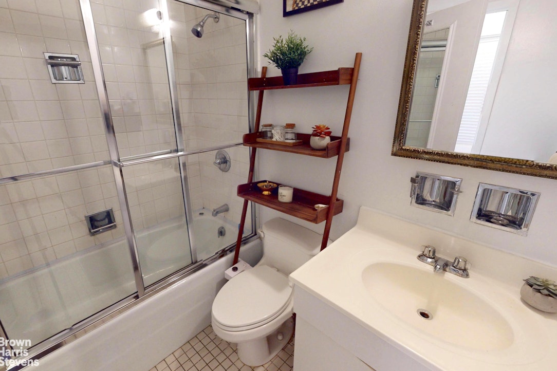 137 East 36th Street 17J Murray Hill New York NY 10016