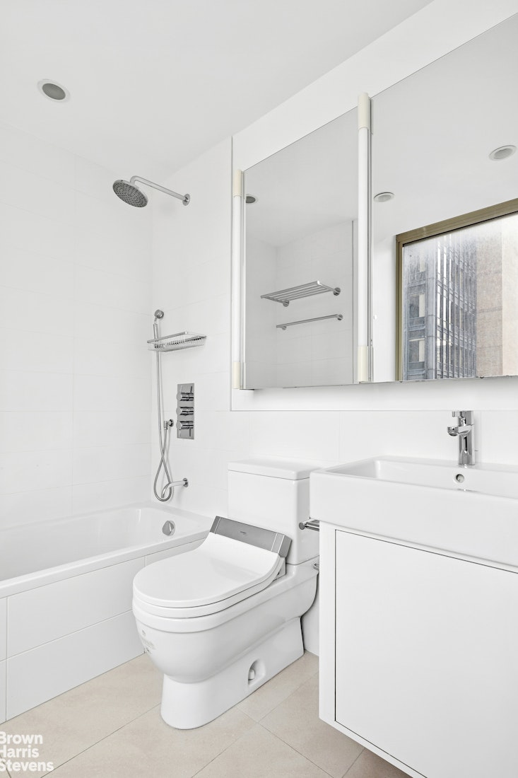 236 East 47th Street 16C Turtle Bay New York NY 10017