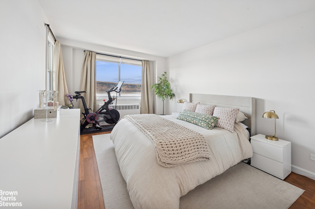 2575 Palisade Avenue 9F Spuyten Duyvil Bronx NY 10463