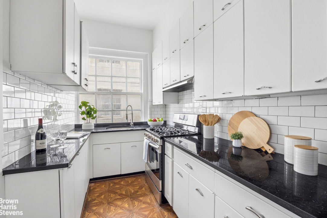 829 Park Avenue 10B Upper East Side New York NY 10021