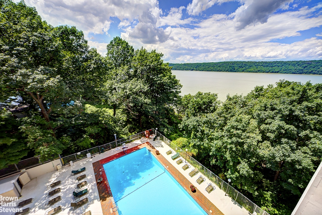 2621 Palisade Avenue 11G Spuyten Duyvil Bronx NY 10463