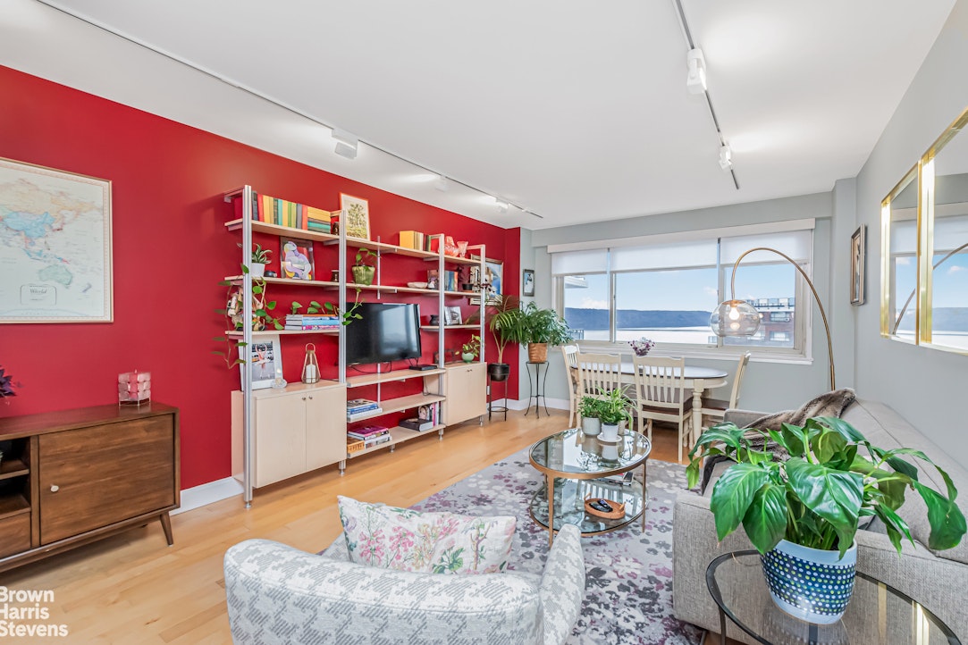 2621 Palisade Avenue 11G Spuyten Duyvil Bronx NY 10463