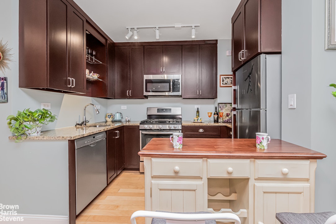 2621 Palisade Avenue 11G Spuyten Duyvil Bronx NY 10463