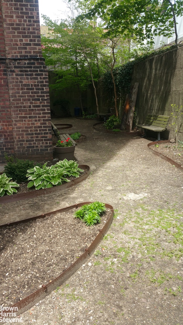 50-15 39th Street 1F Sunnyside Queens NY 11104