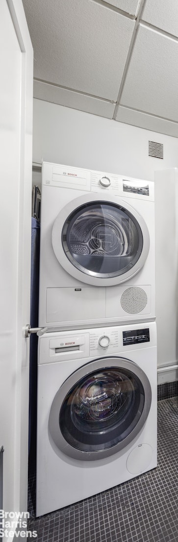 20 East 17th Street Flatiron District New York NY 10003