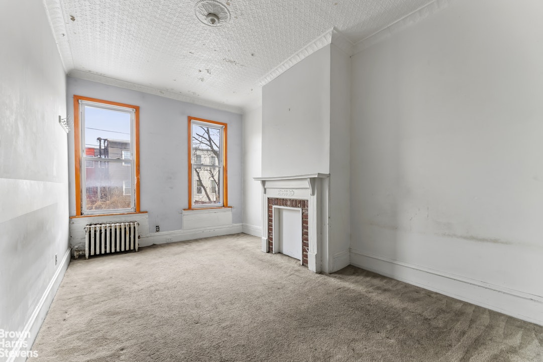 150A Diamond Street Greenpoint Brooklyn NY 11222