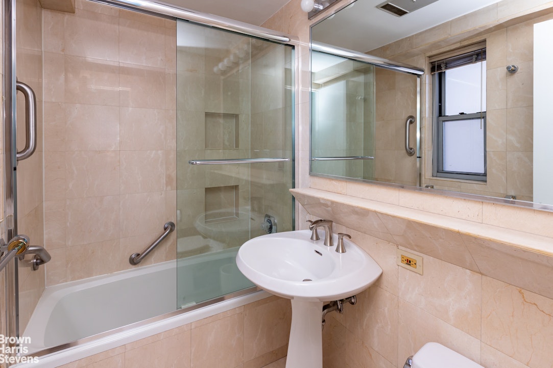 400 East 56th Street 27H Sutton Place New York NY 10022