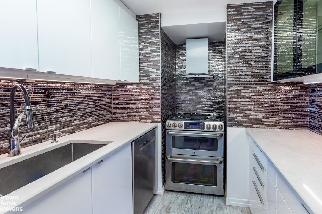 400 East 56th Street 27H Sutton Place New York NY 10022