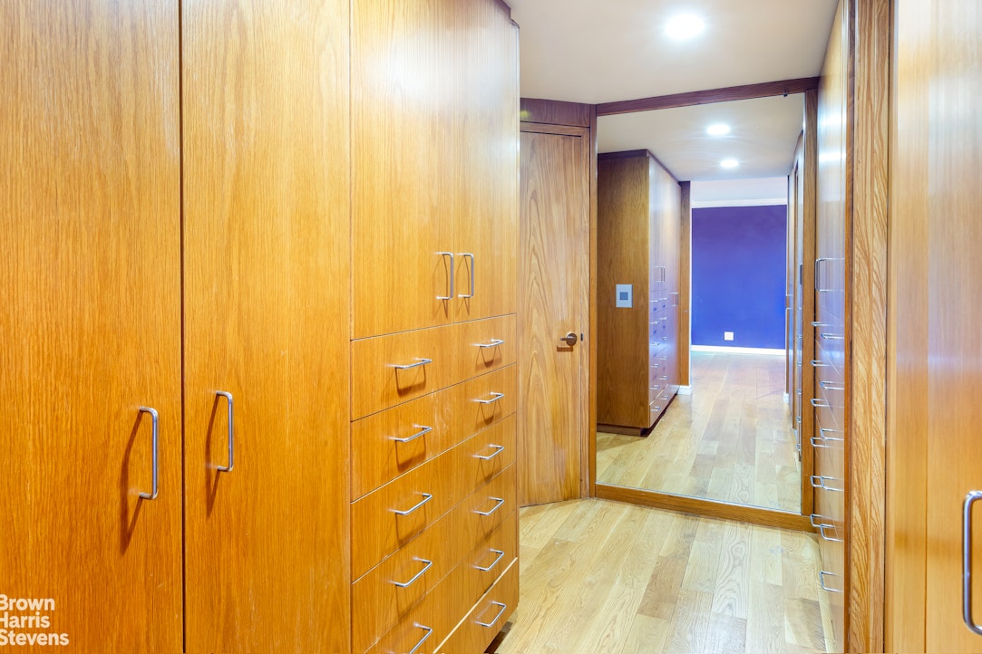 400 East 56th Street 27H Sutton Place New York NY 10022