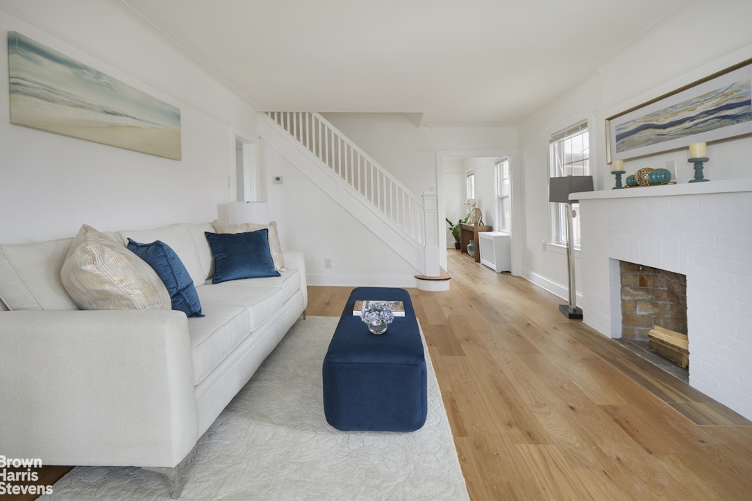 185-16 Galway Avenue Hollis Queens NY 11412