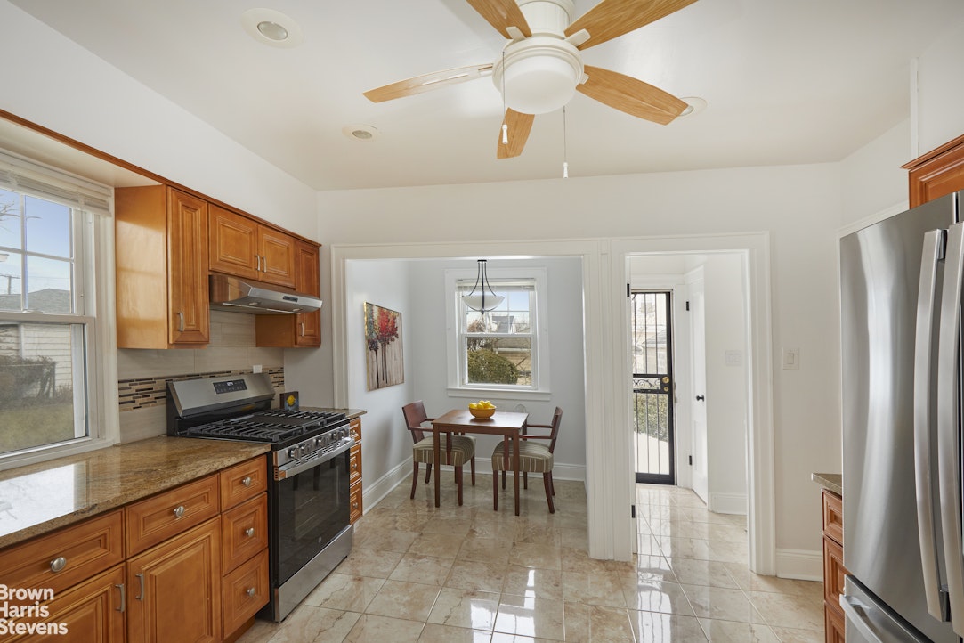 185-16 Galway Avenue Hollis Queens NY 11412