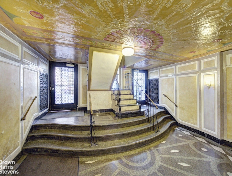 226-230 East 12th Street 5D E. Greenwich Village New York NY 10003