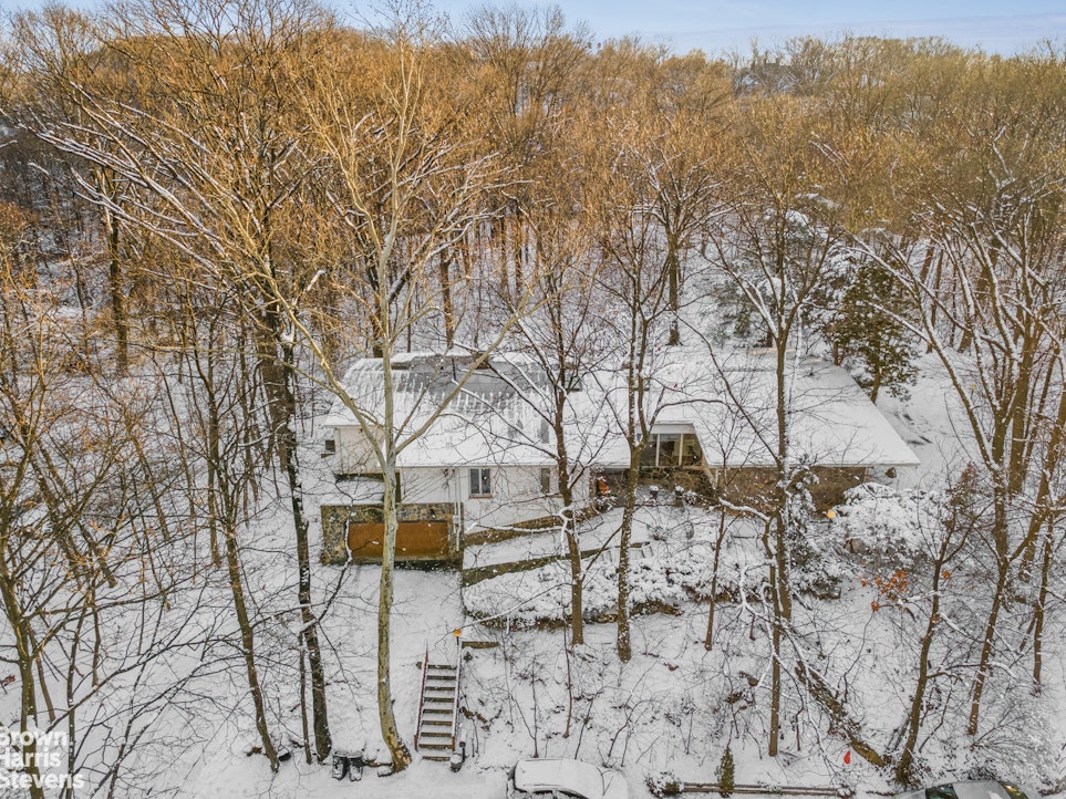 383 West 254th Street North Riverdale Bronx NY 10471