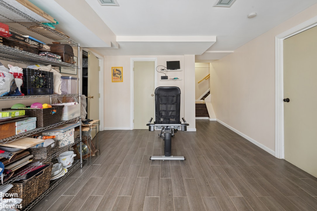 383 West 254th Street North Riverdale Bronx NY 10471