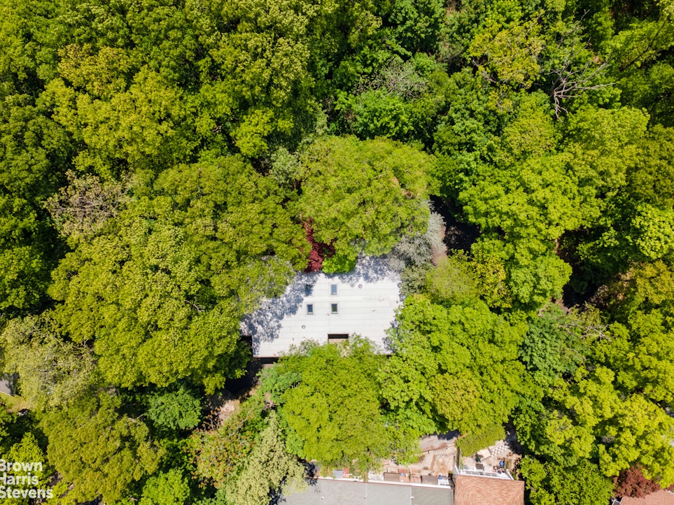 383 West 254th Street North Riverdale Bronx NY 10471