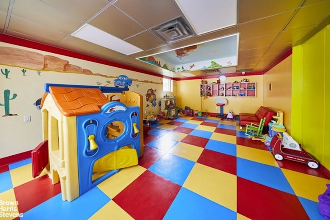 200 East 32nd Street 32A Kips Bay New York NY 10016