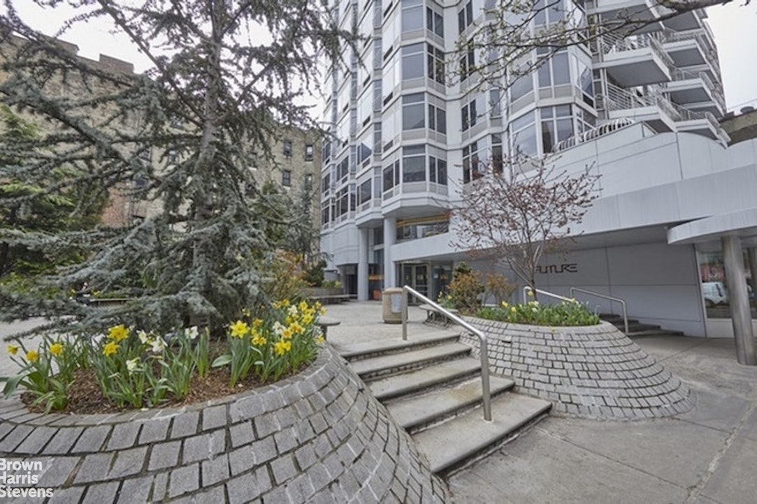 200 East 32nd Street 32A Kips Bay New York NY 10016