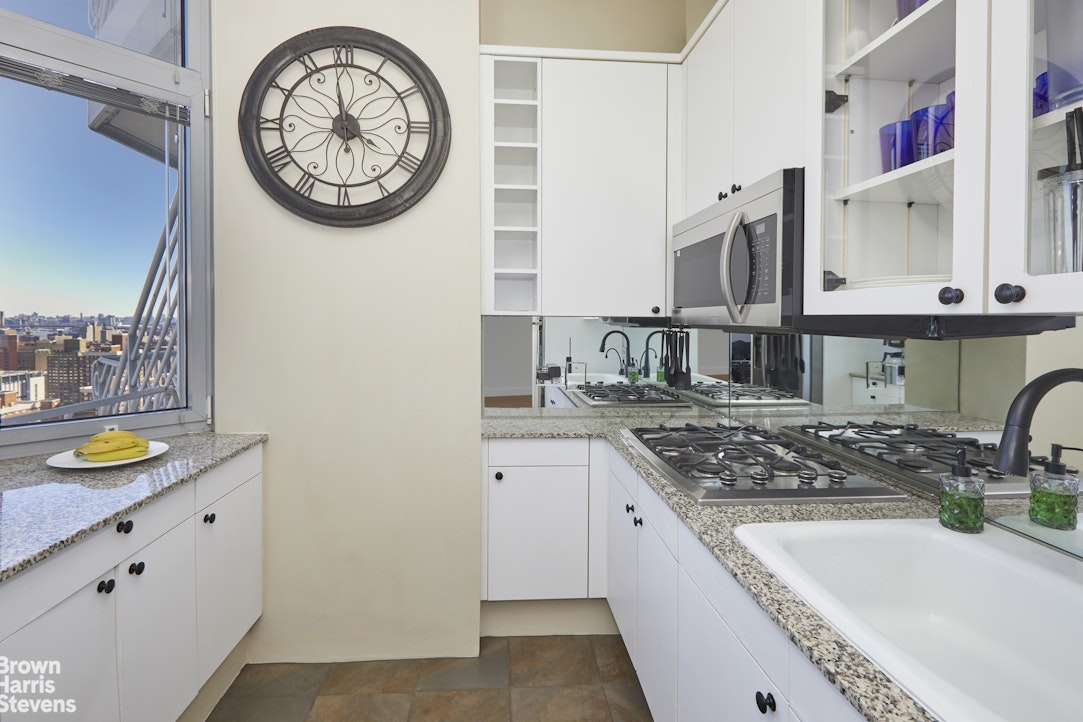 200 East 32nd Street 32A Kips Bay New York NY 10016