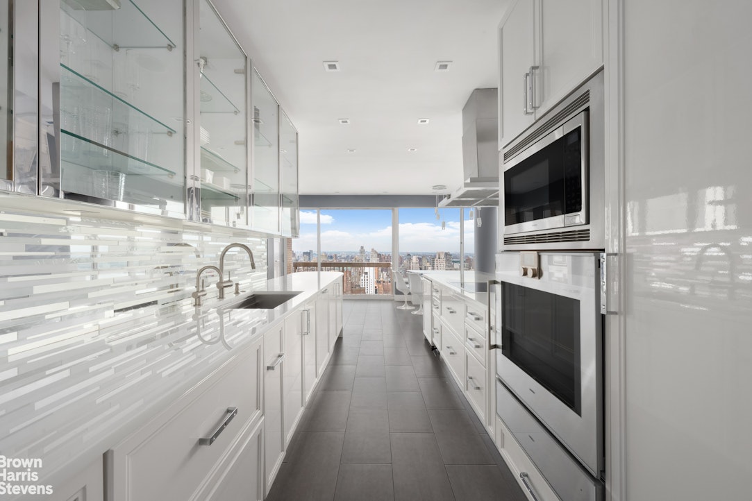 200 East 69th Street Upper East Side New York NY 10021