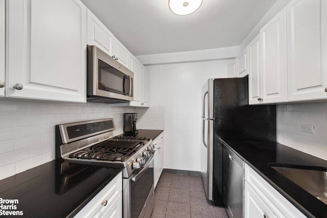 200 East 78th Street #9A, Lenox Hill, New York City, NY 4