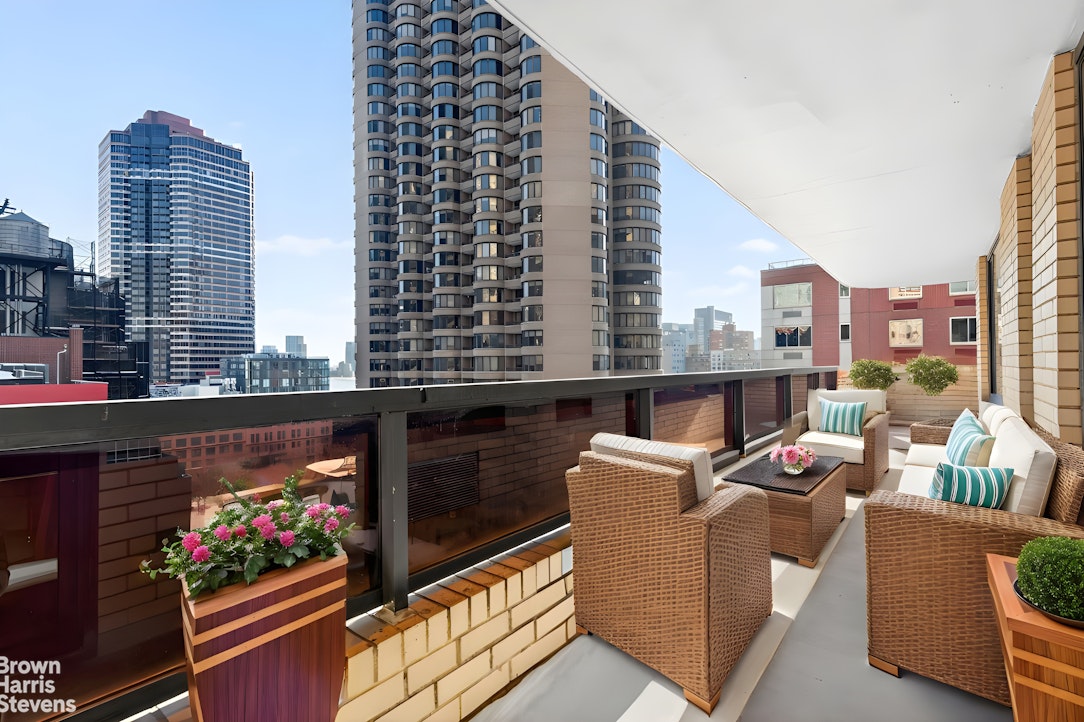 311 East 38th Street Murray Hill New York NY 10016