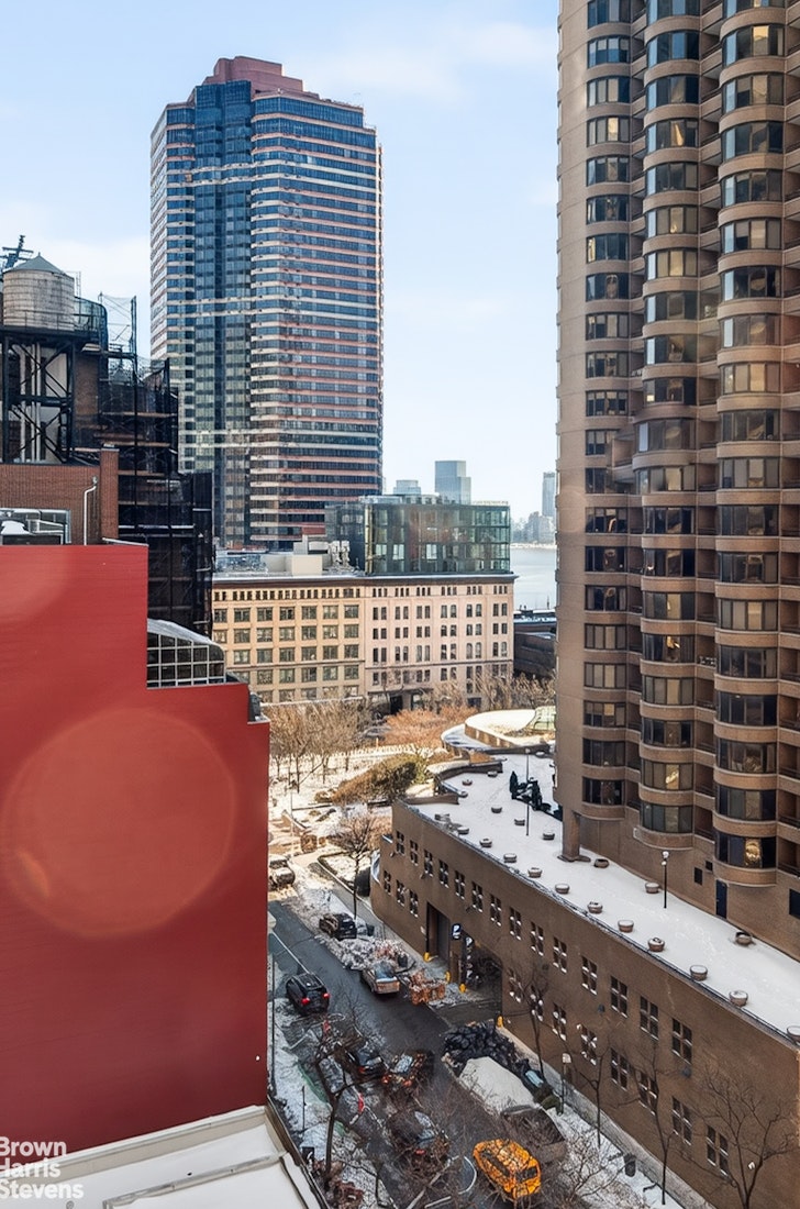 311 East 38th Street Murray Hill New York NY 10016