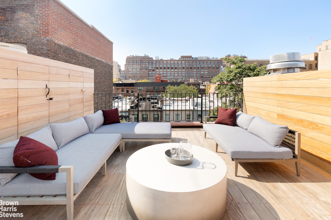 318 West 20th Street Chelsea New York NY 10011