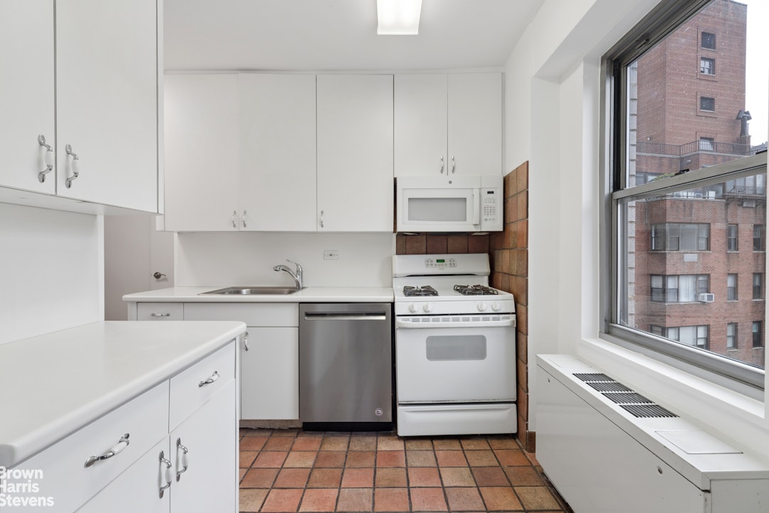 400 East 56th Street 11N Sutton Place New York NY 10022