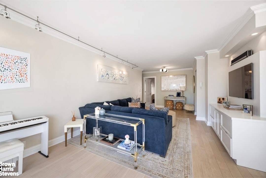 370 East 76th Street A1002 Upper East Side New York NY 10021