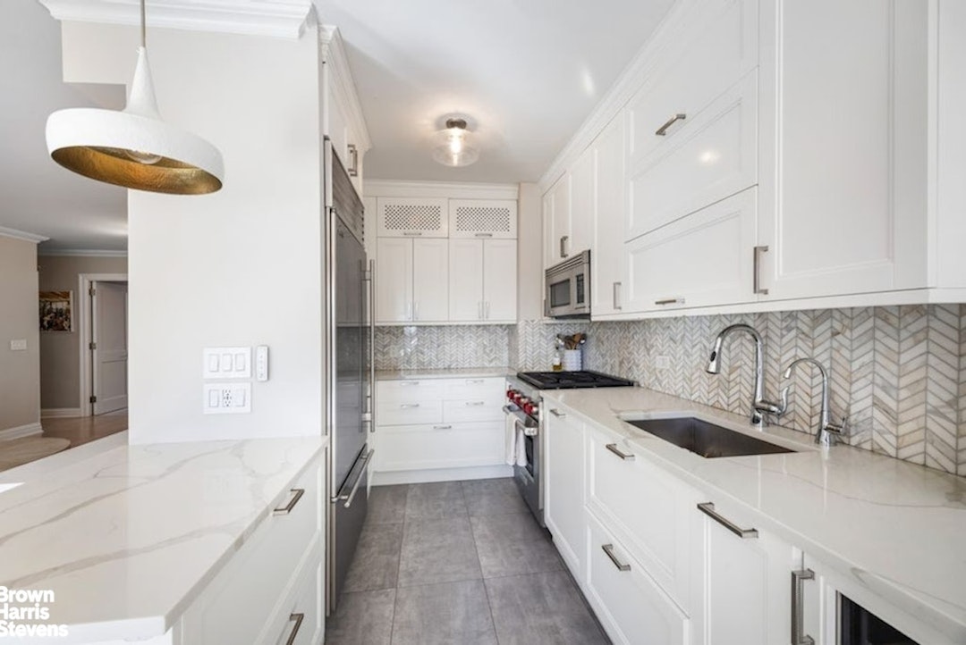 370 East 76th Street A1002 Upper East Side New York NY 10021