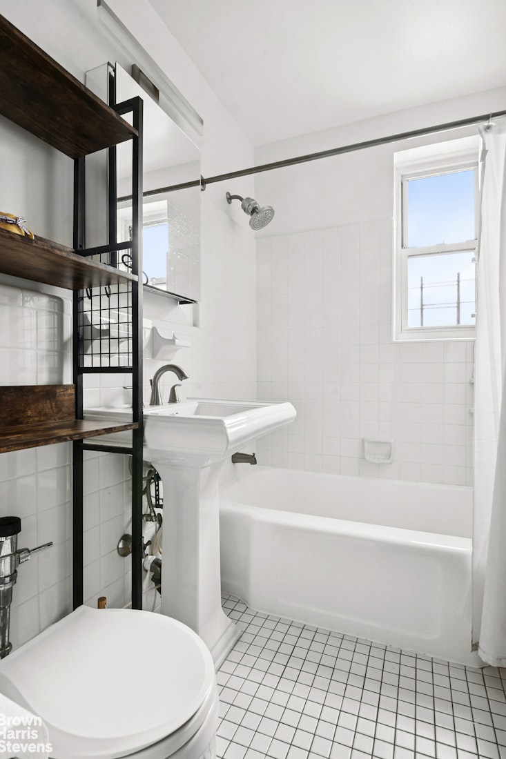 105-33 66th Avenue 5D Forest Hills Queens NY 11375