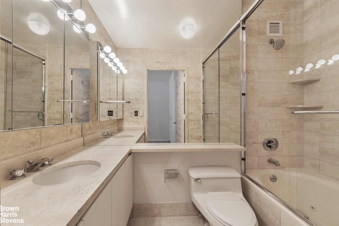 200 East 61st Street 17A Upper East Side New York NY 10065