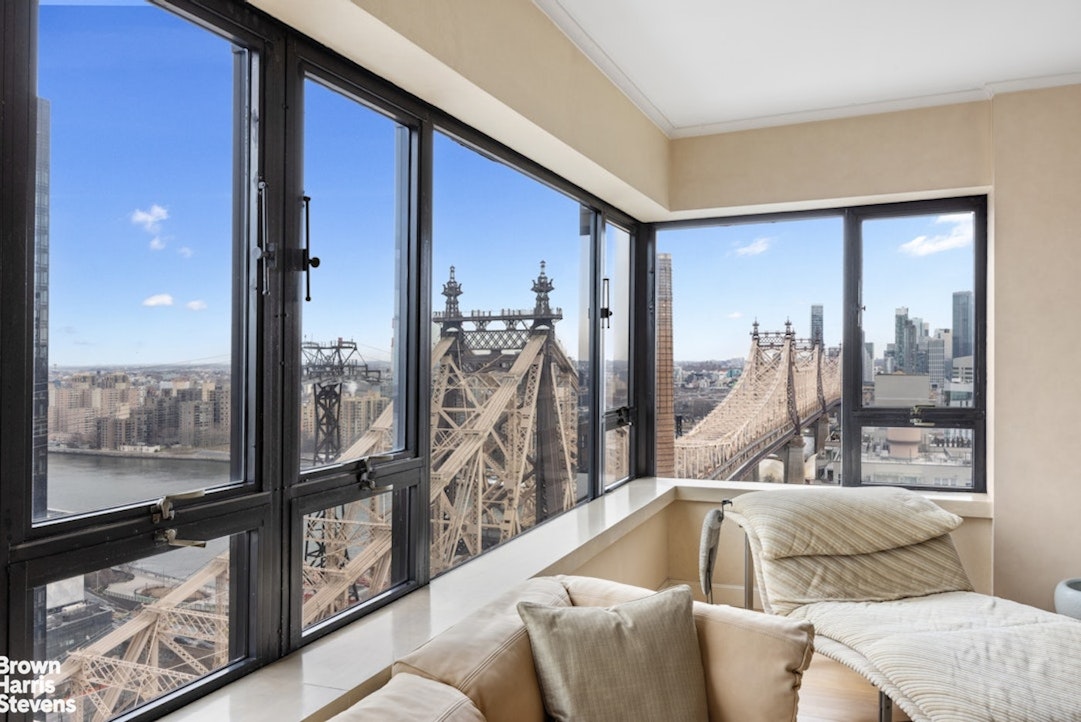 425 East 58th Street Sutton Place New York NY 10022