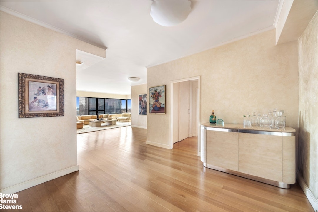 425 East 58th Street Sutton Place New York NY 10022