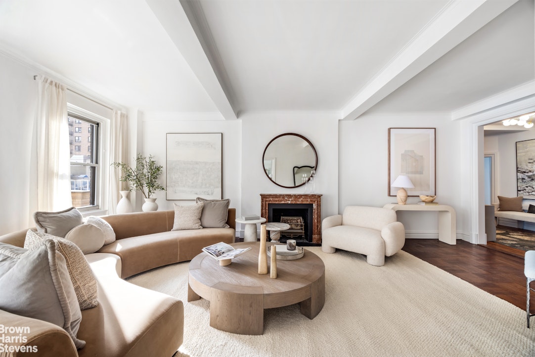 21 East 87th Street 6B Carnegie Hill New York NY 10128